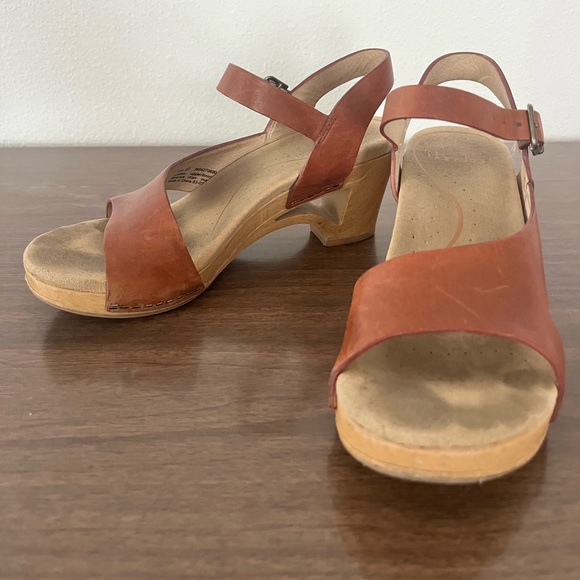 Dansko Tasha Sandals - Picture 3 of 5